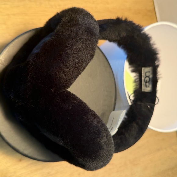 NWT UGG Shearling and Leather Monogram Suede Black Earmuffs - Picture 10 of 16